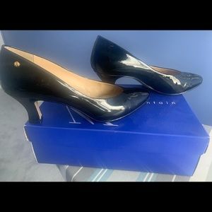 Size 8.5 Black Patent Leather Etienne Aigner Priscilla Pumps